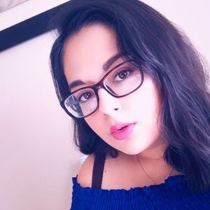 Meet your Posher, Nicolle